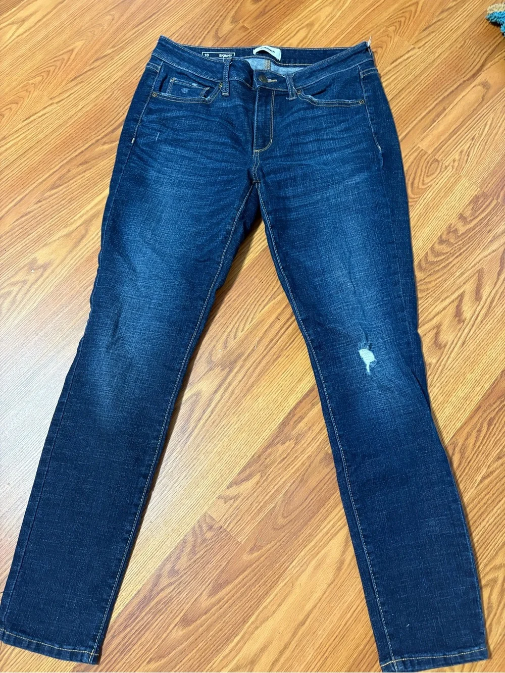 Sonoma Dark Blue Skinny Jeans with Subtle Distress